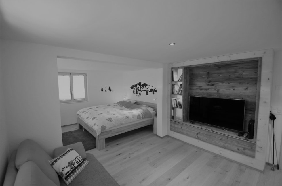 Umbau Stall bzw. Wohnhaus im Goms - Schlafzimmer 