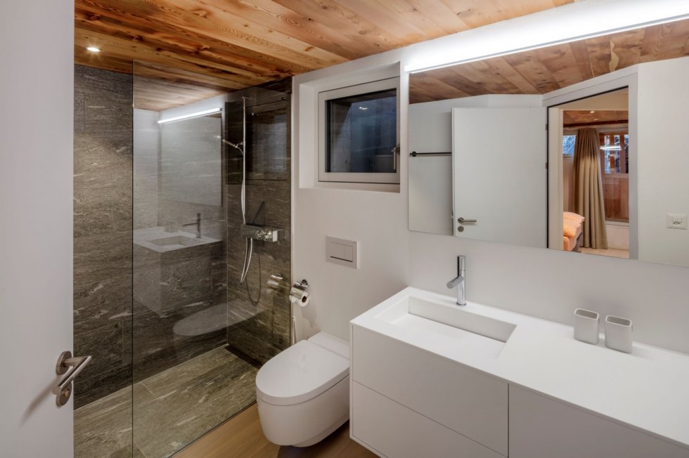 Umbau Stall bzw. Wohnhaus im Goms - Badezimmer