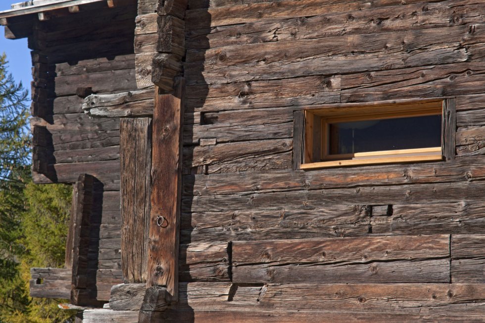 Umbau Stall bzw. Wohnhaus im Goms - Aussenansicht 