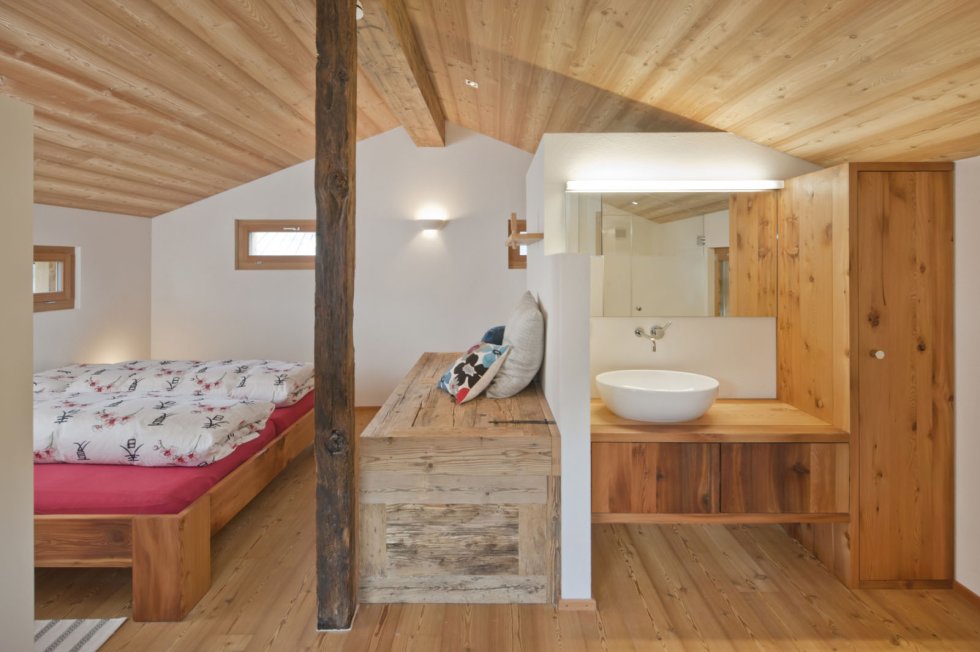 Umbau Stall bzw. Wohnhaus im Goms - Badezimmer