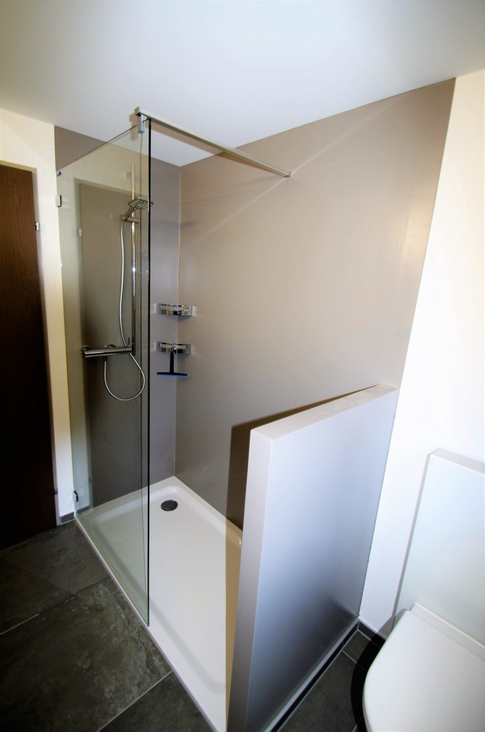 Umbau Stall bzw. Wohnhaus im Wallis - Badezimmer