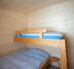 Umbau Stall bzw. Wohnhaus im Goms - Schlafzimmer