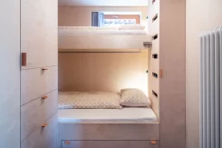 Umbau Stall bzw. Wohnhaus im Wallis - Schlafzimmer