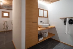 Umbau Stall bzw. Wohnhaus im Goms - Badezimmer