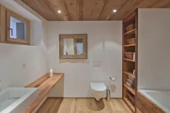 Umbau Stall bzw. Wohnhaus im Goms - Badezimmer